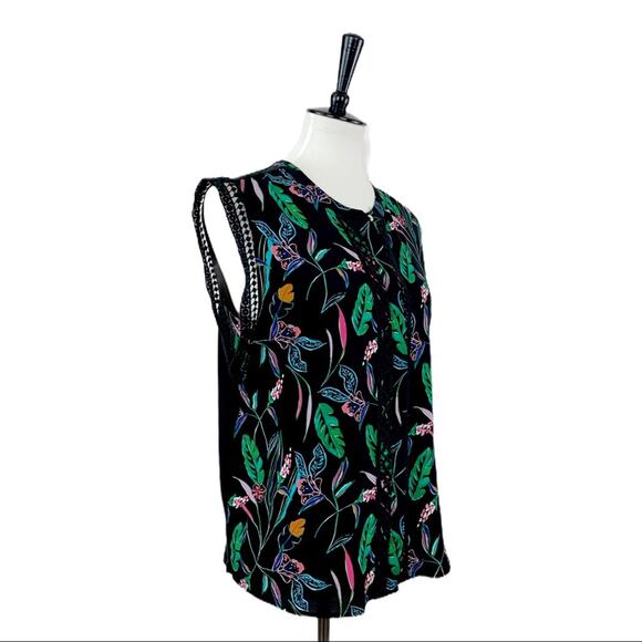 A New Day Target Blouse NEW Black Green Pink Tropical Floral Top Women's Medium - Picture 2 of 12
